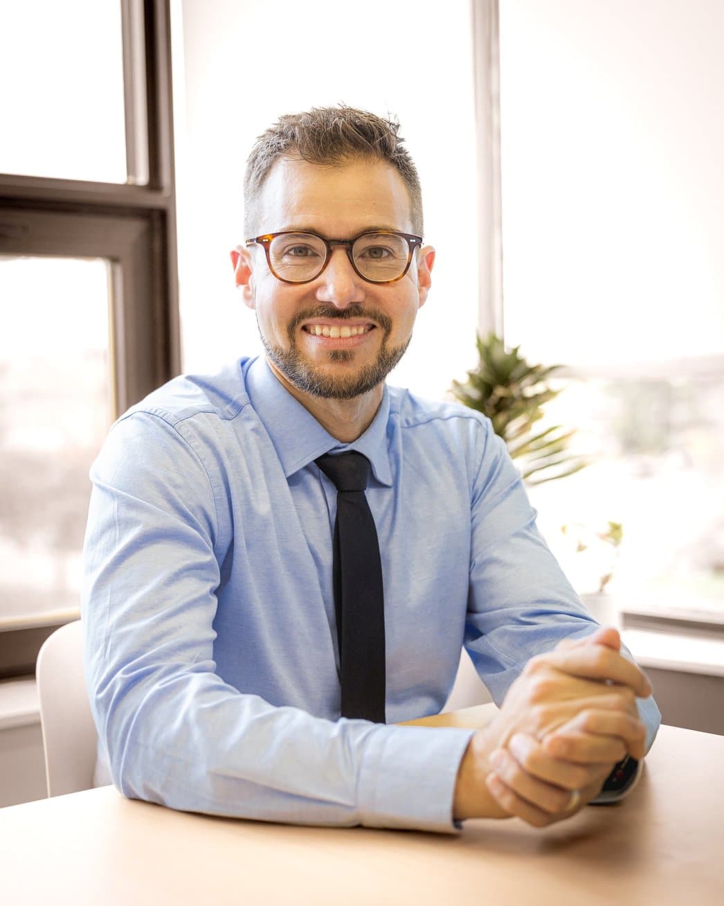 Photo of Dr. Dahan at his Ottawa clinic- Sleep Apnea Clinic in Ottawa